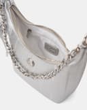 Túi Xách Nhỏ Hobo Phối Charm Strawberry