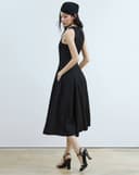 Đầm maxi cổ yếm form xòe