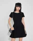 Đầm mini cổ trang trí dây ngọc trai