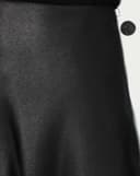 Chân váy A midi lưng liền