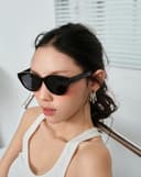 Mắt kính dáng tròn