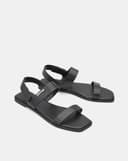 Giày Sandal Đế Bệt Quai Ngang Phối Khóa Trang Trí