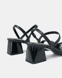 Giày Sandal Gót Thấp Quai Ngang