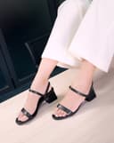 Giày Sandal Gót Thấp Quai Ngang