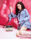 Túi Xách Nhỏ Vanity Case Thêu Logo Juno