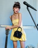 Túi Xách Nhỏ Form Chữ D Phối Charm Juno