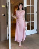 Đầm lệch vai rút eo