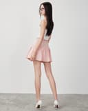 Chân váy xốp nổi hoa văn xếp ly