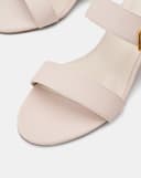 Giày Sandal Gót Vuông Quai Ngang Phối Khóa Trang Trí
