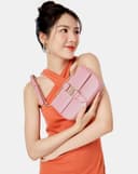 Túi Xách Nhỏ Đeo Chéo Trang Trí Khóa Luxe