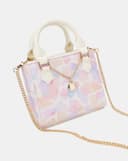 Túi form vuông dây xích trang trí