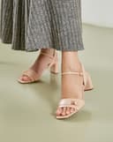 Giày Sandal Gót Trụ Quai Ngang Phối Khóa