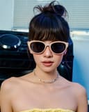 Mắt kính dáng tròn