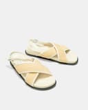Giày Sandal Quai Chéo Phối Liệu Đan Lát