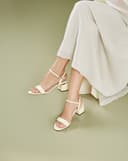 Giày Sandal Gót Vuông Quai Ngang Bản Lớn Quai Cổ Chân