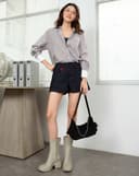 Áo sơ mi sọc phối patch thêu chữ 