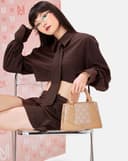 Túi Xách Nhỏ Top Handle Họa Tiết Logo Jn