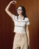 Áo dệt kim cổ polo thêu chữ