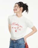 Áo dệt kim cổ lọ thêu chữ “Meilleur jour de ma vie”