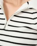 Áo dệt kim sọc ngang cổ polo