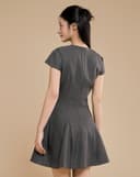 Đầm godet mini phối nẹp nút