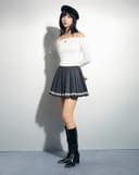 Chân váy mini xếp li phối ren