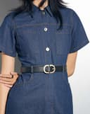 Đầm mini tay ngắn nút J