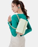 Túi Xách Nhỏ Đeo Vai Trang Trí Khóa Kim Loại