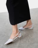 Giày Búp Bê Mũi Nhọn Cut Out Cách Điệu