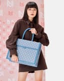 Túi Xách Lớn Book Tote Họa Tiết Logo Jn