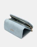 Ví Ngắn Cầm Tay Đính Logo Chữ Ký Kim Loại